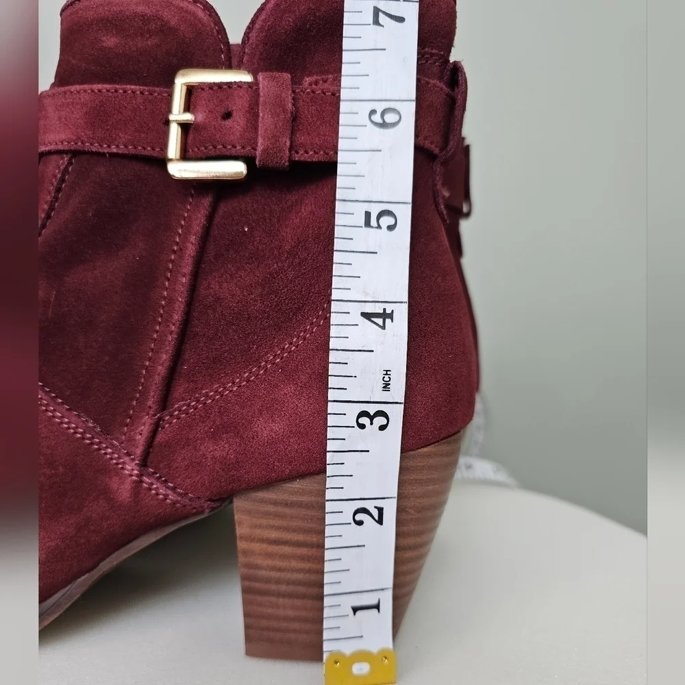 New Diba Sleek Bootie Burgundy Suede Gold Buckle Ankle Women Size 9